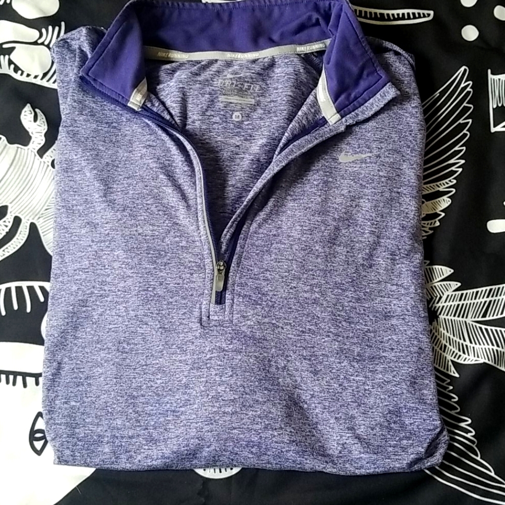 Med Nike long sleeve